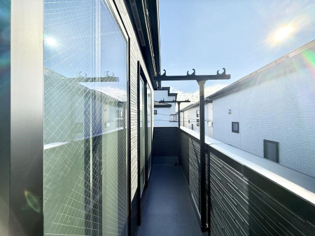 �o���R�j�[ ������ �G�߂̈ڂ낢����������J���I�ȋ�Ԃł�