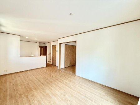 ���r���O ���������̊Ԃɂ��Ƒ����W�܂����Ⴄ����ȃ��r���O�����ł����