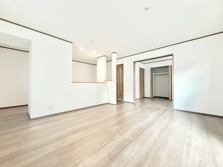 ���r���O ���������R�Ɖ�b�����܂��A�S�n�悢�ЂƂƂ�