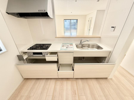 �L�b�`�� �������Ƒ����J��[�߂�A������̂���L�b�`��