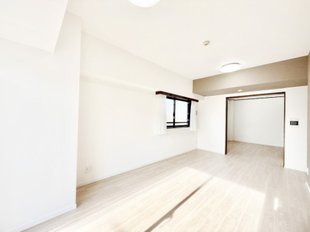 ���r���O �������z�������˂����ޖ��邢LDK�͉Ƒ��ł̂�т芰���܂�  