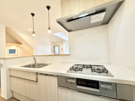 �L�b�`�� �������Ƒ����J��[�߂�A������̂���L�b�`��