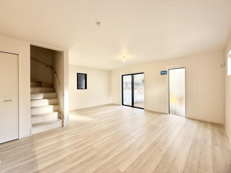 ���̑����� �������Ƒ��̏Ί炪���ӂ��A���났�̋��