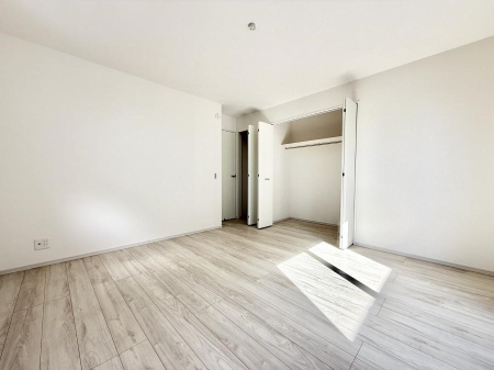 ���̑����� �������傫�Ȏ��[�ŉו����X�b�L���Еt���܂�  