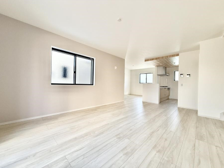 ���r���O �������C���e���A���l����̂��y���݂ȍL�����r���O�ł��I