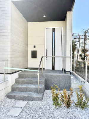 ���� �O�ρ� �V���v���Ŕ������A�Z�܂��̑���ۂ��ʂ錺�ւł�