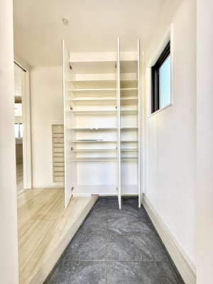 ���� �L�X���փz�[�����Ƒ������o�}���A���[�L�x�ȃV���[�Y�N���[�[�b�g�t�B  