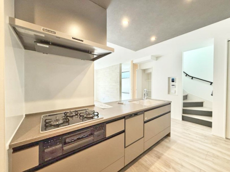 �L�b�`�� �������Ƒ����J��[�߂�A������̂���L�b�`��