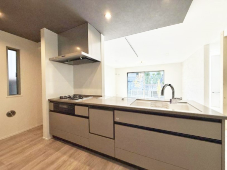 �L�b�`�� ���������y���݂ƐH�ׂ�K����͂���L�b�`��