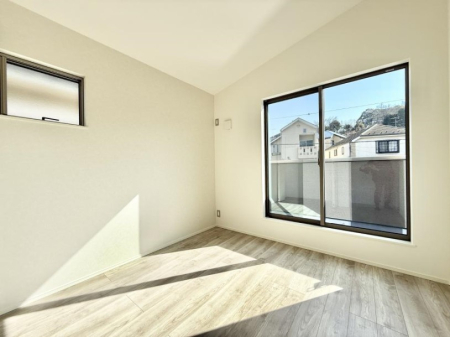 �Q�� ���������̔z�u��ʋC���̗ǂ��݌v�ŕ����̋�C�������炸�A��ɐV�N�ȋ�C������܂�