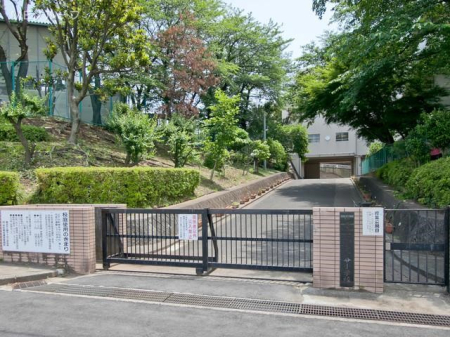 ���ӊ� ���w�Z 600m ���l�s�����q�P�J���w�Z