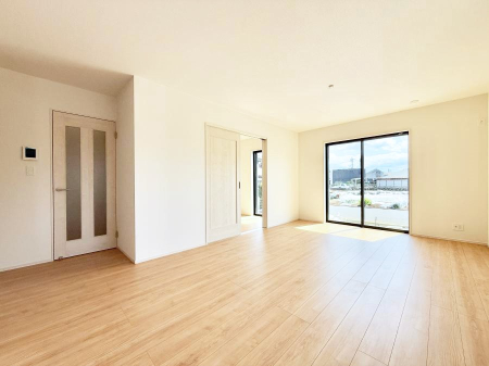 ���r���O ���������R�Ɖ�b�����܂��A�S�n�悢�ЂƂƂ�