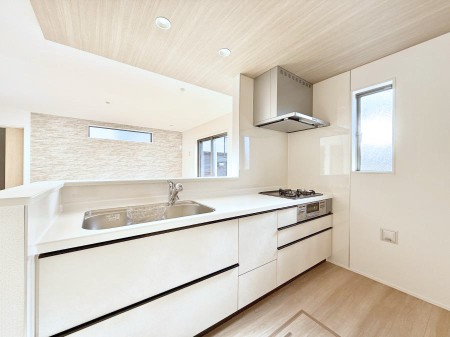 �L�b�`�� ���������y���݂ƐH�ׂ�K����͂���L�b�`��