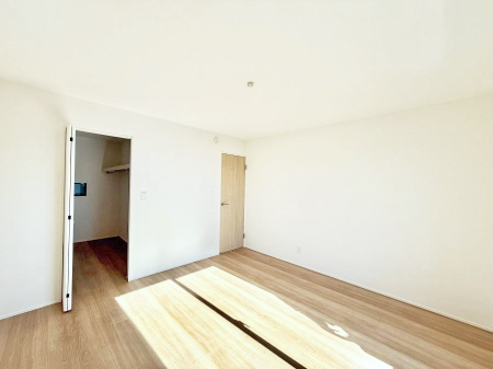 �Q�� ���������̔z�u��ʋC���̗ǂ��݌v�ŕ����̋�C�������炸�A��ɐV�N�ȋ�C������܂�