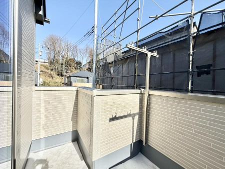 �o���R�j�[ ������ �G�߂̈ڂ낢����������J���I�ȋ�Ԃł�