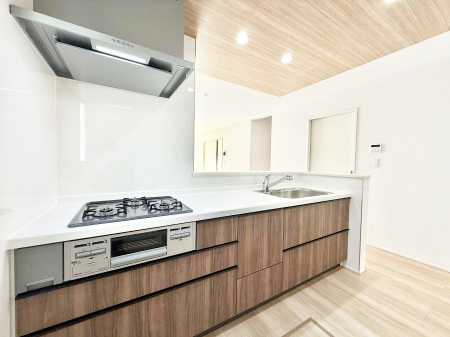 �L�b�`�� ���邳�ƊJ���������Ղ�ȃL�b�`���I  