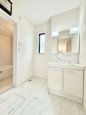 ���ʑ�E���ʏ� �������Ƒ��݂�Ȃ��g���₷���z�u�ł�