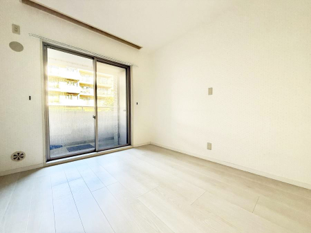 ���̑����� �������D��ŉ��₩�Ȏ��Ԃ��������