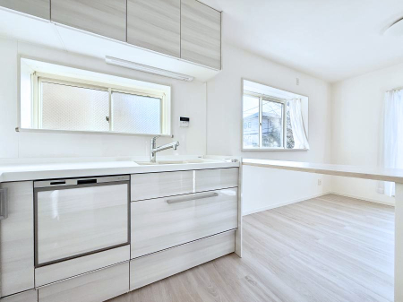 �L�b�`�� ���������y���݂ƐH�ׂ�K����͂���L�b�`��