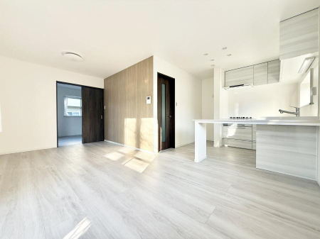 ���r���O ���������났�ƏΊ炪�W�܂�A�S���܂郊�r���O