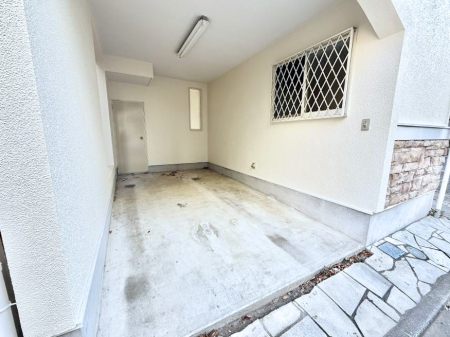  �O�ρ������̒��Ԃ����K��