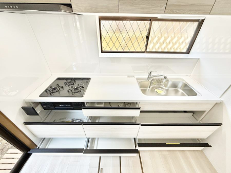 �L�b�`�� �����������������Ɗy�����Ȃ�A���K�ȃL�b�`�����