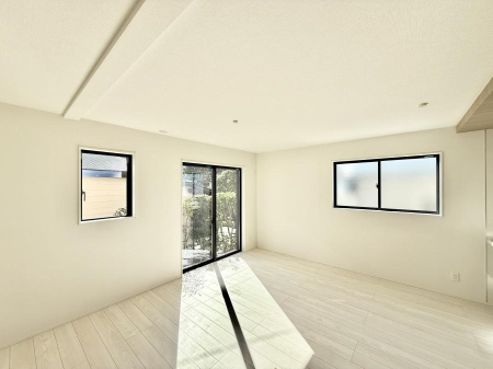 ���r���O ���������R�Ɖ�b�����܂��A�S�n�悢�ЂƂƂ�