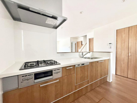 �L�b�`�� �����������������Ɗy�����Ȃ�A���K�ȃL�b�`�����