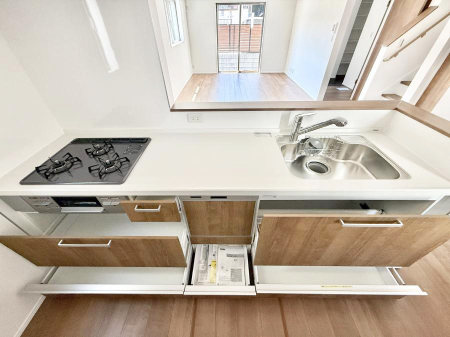 �L�b�`�� �����������������Ԃ����܂��A�Ί炠�ӂ��L�b�`��