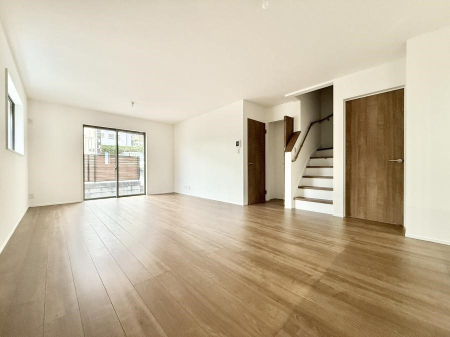 ���r���O ���r���O�C���K�i���̗p�I�R�~���j�P�[�V���������₷���ł���  