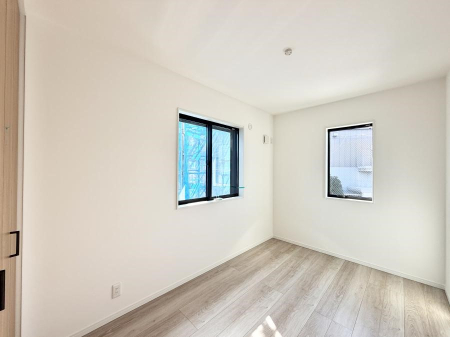 �Q�� ���������̔z�u��ʋC���̗ǂ��݌v�ŕ����̋�C�������炸�A��ɐV�N�ȋ�C������܂�