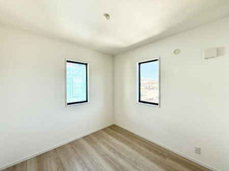 �Q�� ���������̔z�u��ʋC���̗ǂ��݌v�ŕ����̋�C�������炸�A��ɐV�N�ȋ�C������܂�