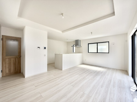 ���r���O �����������������Ɠ��ʂɂ���A�e���̋��