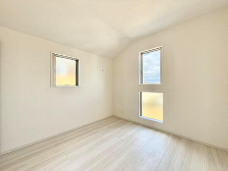 �q������ �������v���C�x�[�g��ԂƂ��ĐÂ��ŗ�������������񋟂��Ă���܂�