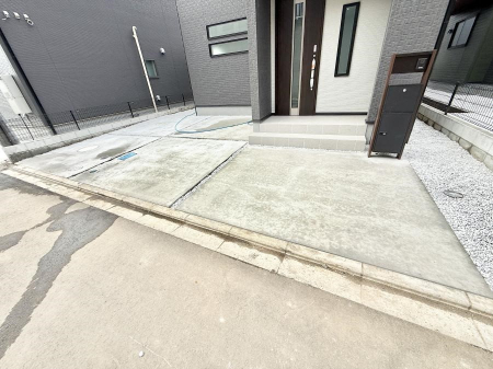  �O�ρ������̒��Ԃ����K��