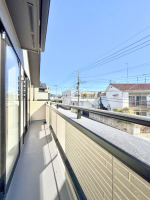 �o���R�j�[ ������ �G�߂̈ڂ낢����������J���I�ȋ�Ԃł�