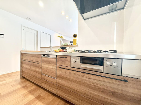 �L�b�`�� �����������������Ԃ����܂��A�Ί炠�ӂ��L�b�`��