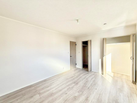 �Q�� ���������̔z�u��ʋC���̗ǂ��݌v�ŕ����̋�C�������炸�A��ɐV�N�ȋ�C������܂�