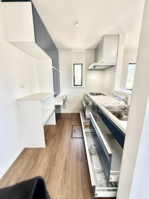 �L�b�`�� �����������������Ɗy�����Ȃ�A���K�ȃL�b�`�����