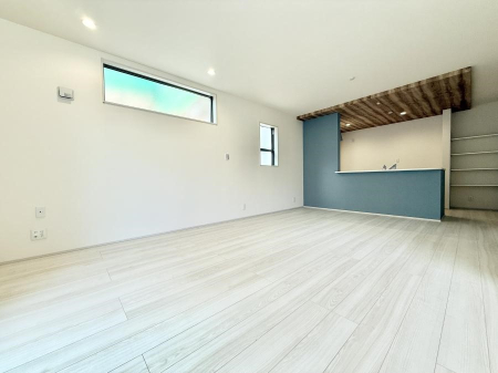 ���r���O �������Ƒ������R�ƏW�܂�A�y�������Ԃ��߂����郊�r���O