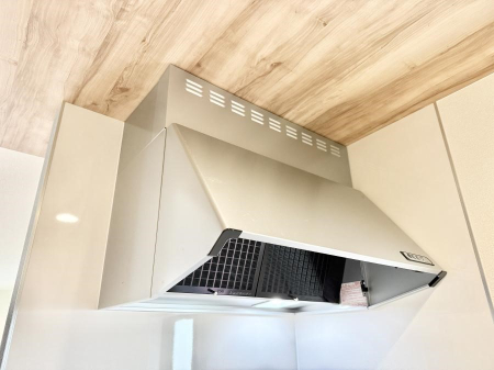 ���̑����� �ݔ����t�[�h�ɕ����Ă���ׁA���������C��ɗU������A�����I�ɔr�����ł��܂�