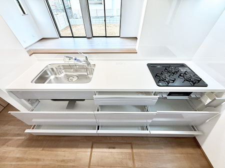 �L�b�`�� �������Ƒ����J��[�߂�A������̂���L�b�`��