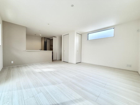 ���̑����� �C���e���A���l����̂��y���݂ȍL�����r���O�ł��I  