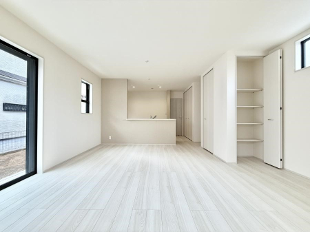 ���r���O ���r���O�ɔ����t���̎��[�͕֗��ł����  