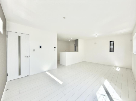 ���r���O ���������R�Ɖ�b�����܂��A�S�n�悢�ЂƂƂ�