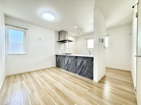 ���̑����� ���������났�ƏΊ炪�W�܂�A�S���܂郊�r���O