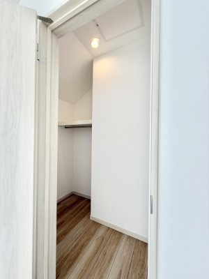 ���[ �E�H�[�N�C���N���[�[�b�g�t�ł���������������Еt���܂�  