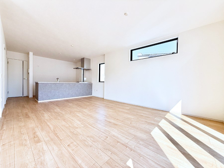 ���̑����� �z�������˂����ޖ��邢LDK�͉Ƒ��ł̂�т芰���܂�