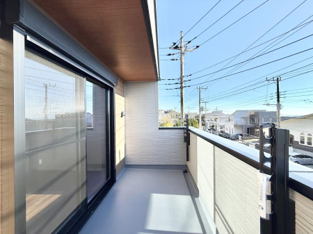 �o���R�j�[ ������ ���R��g�߂Ɋ�����A�J���I�ȃo���R�j�[