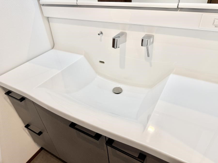 ���̑����� �ݔ����ׂ��������܂Ő􂢂₷���֗��ȃn���h�V�����[�t��